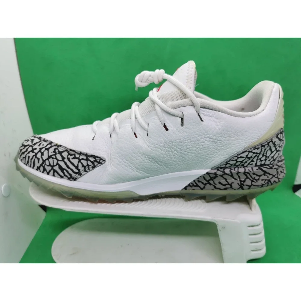 Jordan ADG Golf Shoes Mens Size 9 White Cement Elephant Spikeless AR7995-100